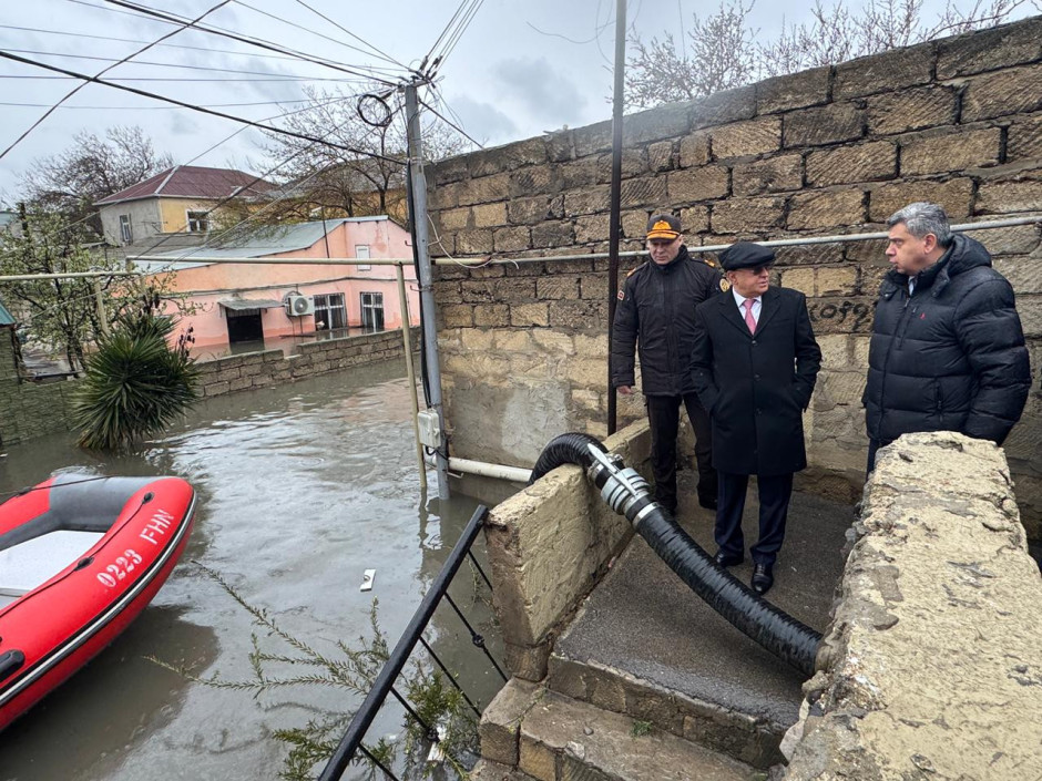 Mинистр по чрезвычайным ситуациям генерал-полковник Кямаладдин Гейдаров посетил участок поселка Кешля в Низаминском районе Баку